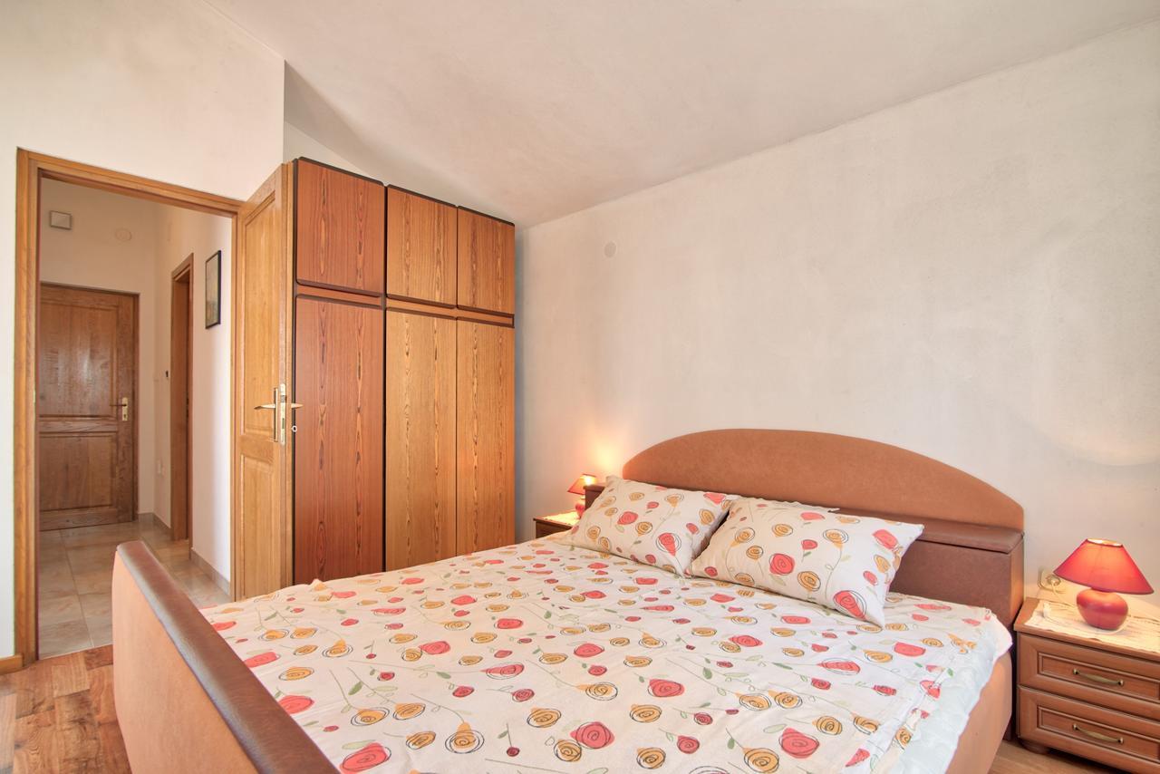 שטיניאן Apartment Maja מראה חיצוני תמונה