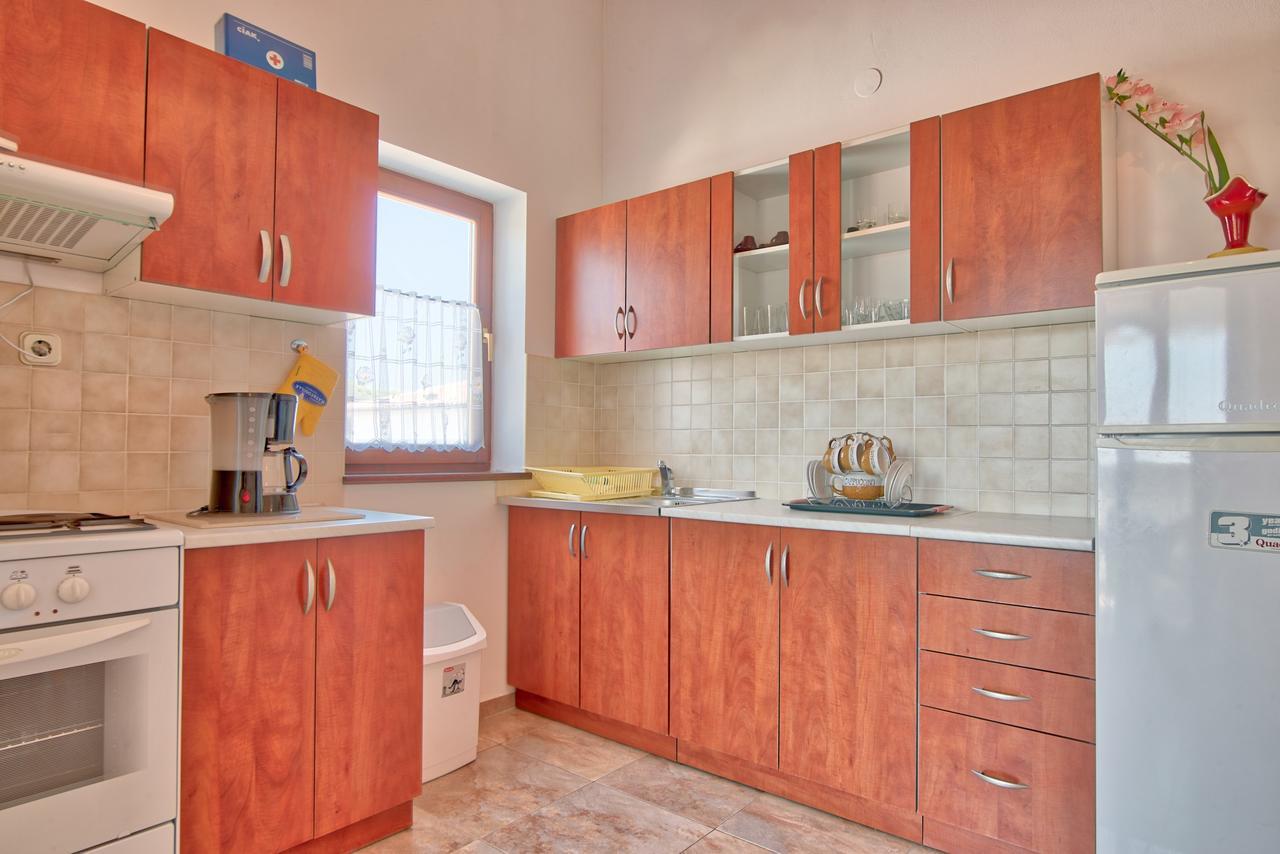 שטיניאן Apartment Maja מראה חיצוני תמונה