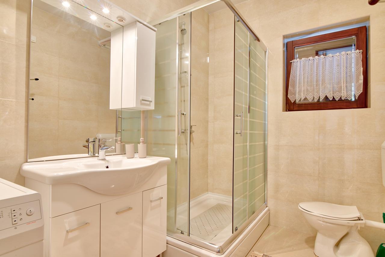 שטיניאן Apartment Maja מראה חיצוני תמונה
