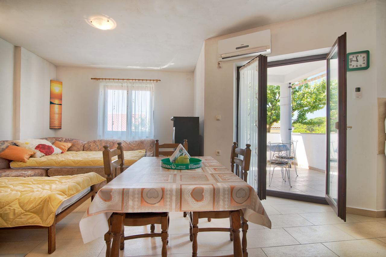 שטיניאן Apartment Maja מראה חיצוני תמונה